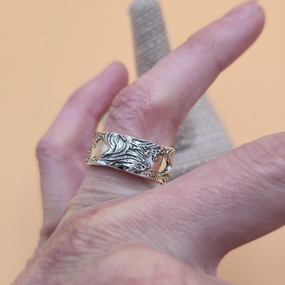 Size 9 Sterling Silver Single Unique Landscape Design Band Ring A5193 - Picture 3 of 9